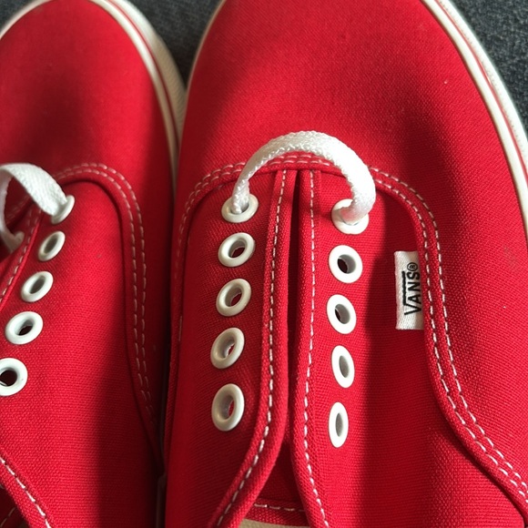 Vans Authentic Icon Men’s Red Canvas Shoes size 10.5M/12W BRAND NEW IN BOX - Picture 13 of 13